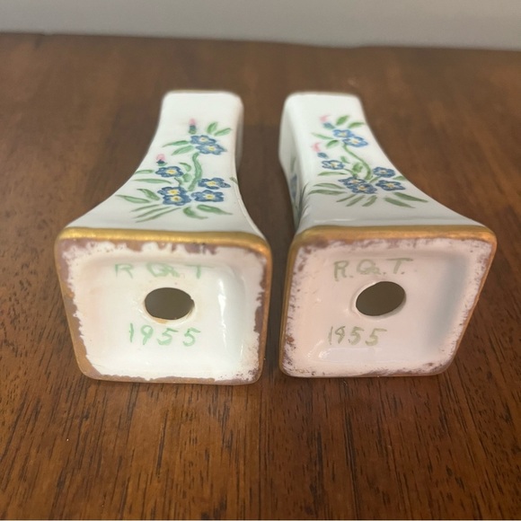 Vintage porcelain salt and pepper shaker from 1955. - Picture 5 of 9